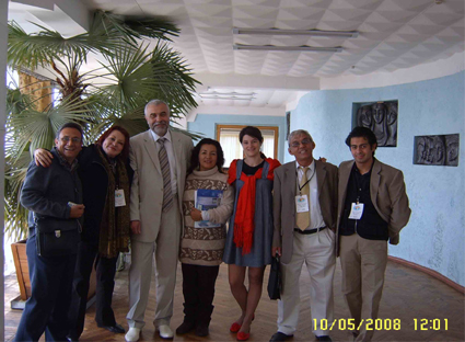 В кулуарах конференции (слева на право): Jesus Leonardo Camargo (Мексика), Rosa Margarita Duran Paramo (Мексика), Назаров Е.И. (Украина), Amparo Cuadrado De Kuhn (Мексика), Свирипа А.Б. (Украина), Tom?s Moreira Hern?ndez (Куба), Fabio Antunez Guzman (Мексика) В кулуарах конференции (слева на право): Jesus Leonardo Camargo (Мексика), Rosa Margarita Duran Paramo (Мексика), Назаров Е.И. (Украина), Amparo Cuadrado De Kuhn (Мексика), Свирипа А.Б. (Украина), Tom?s Moreira Hern?ndez (Куба), Fabio Antunez Guzman (Мексика)